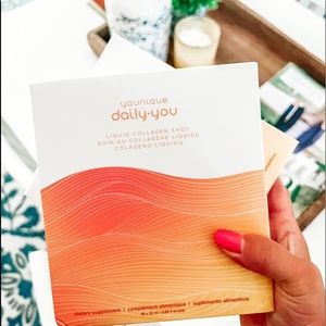 Younique daily you collagen box with 30 sachets